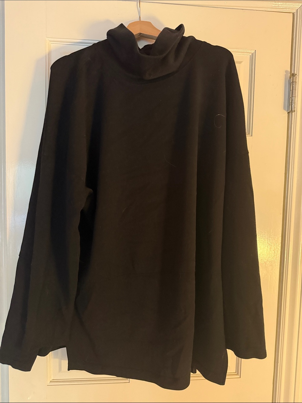 SPANX women’s air tunic with cowl neck in black